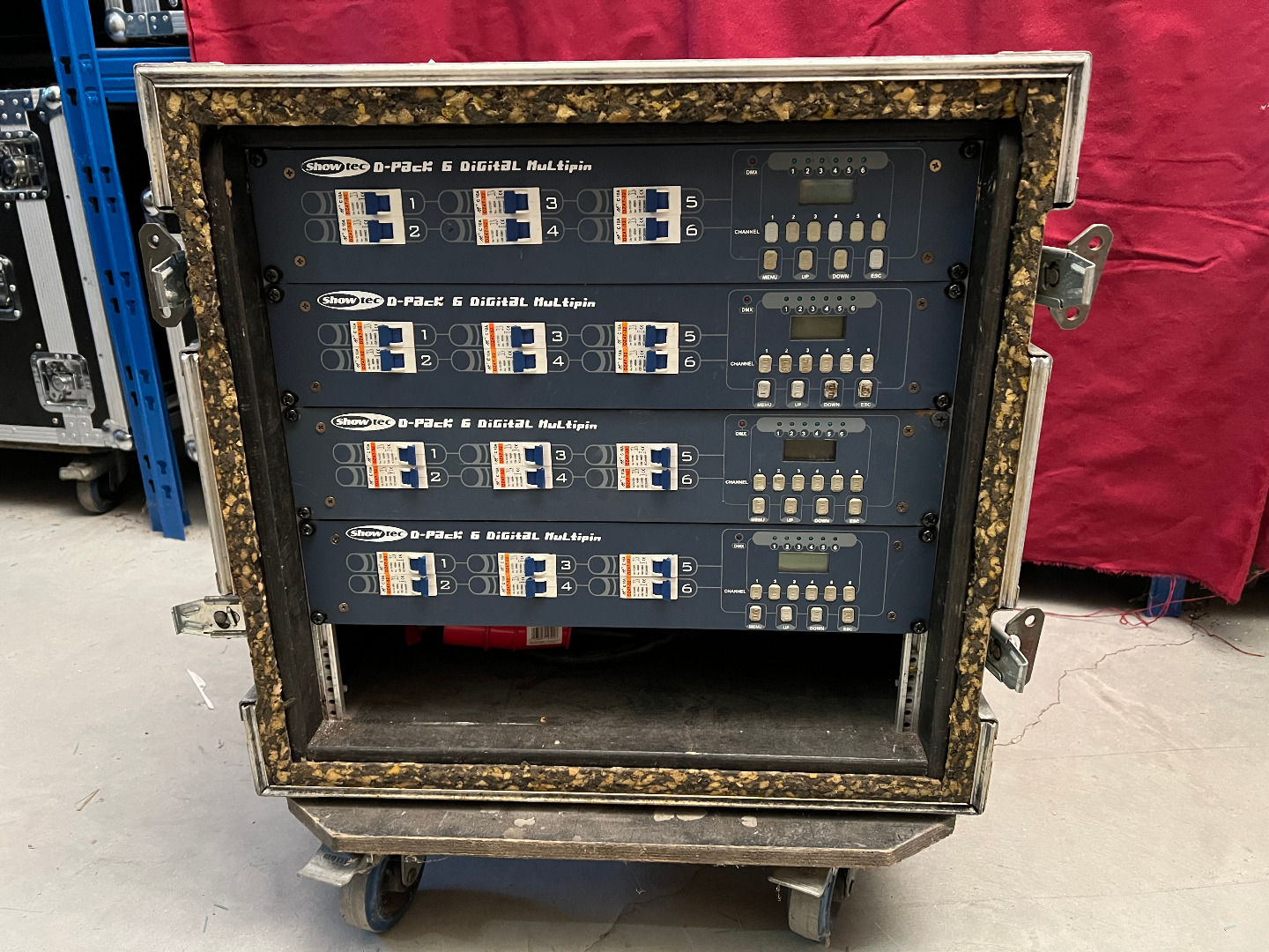 Showtec Dimmerrack 24x2,3KW Harting | 600,00 EUR - Gebrauchte ...